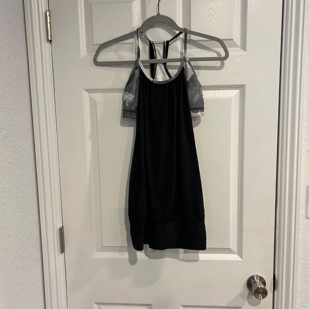 Lululemon Athletica 'No Limits' Tank Black size 6